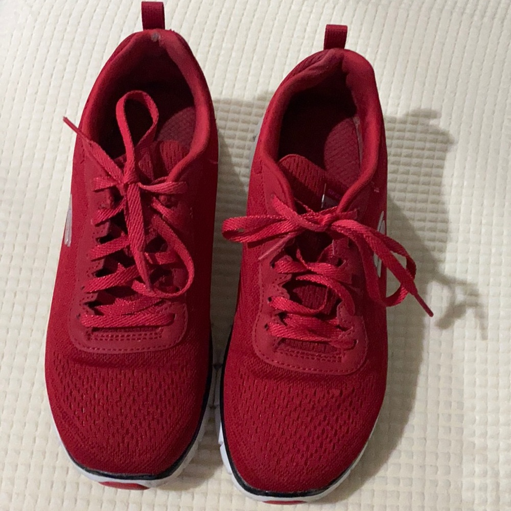 Sketchers Lite-Weight